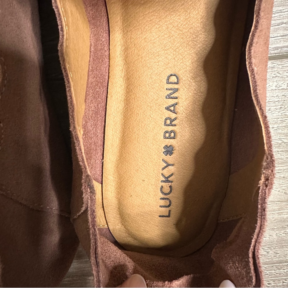 Lucky Brand Women's Canyon Rose Oiled Suede Shoes Like New Size 9 - Picture 7 of 8